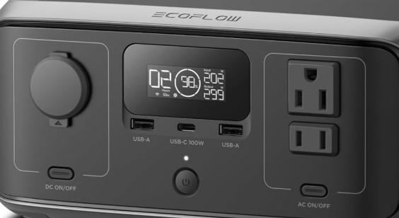 Testing the 300W AC output ports and X-Boost for the ecoflow river 3 review.