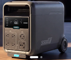 Examining the native 240V split-phase ports and AC outlets in our anker solix s5000 review.